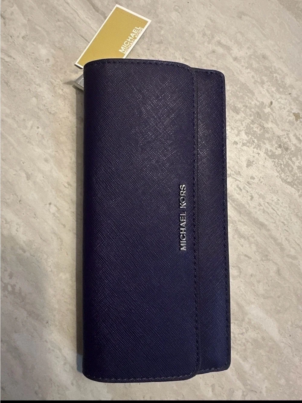 Michael Kors Purple Saffiano Trifold Wallet with Gold Logo - Picture 2 of 6